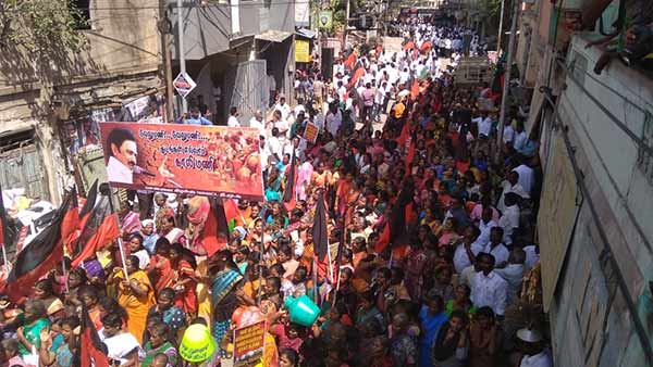 DMK protesting in Chennai over water scarcity DMK protesting in Chennai over water scarcity