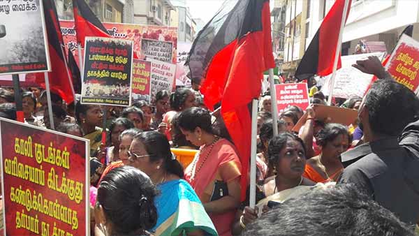 DMK protesting in Chennai over water scarcity DMK protesting in Chennai over water scarcity