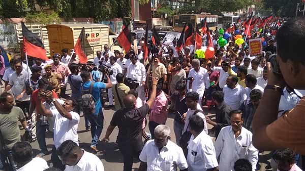 DMK protesting in Chennai over water scarcity DMK protesting in Chennai over water scarcity