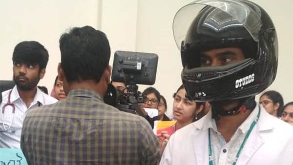 Egmore Government Hospital doctors wear helmet and did protest Egmore Government Hospital doctors wear helmet and did protest