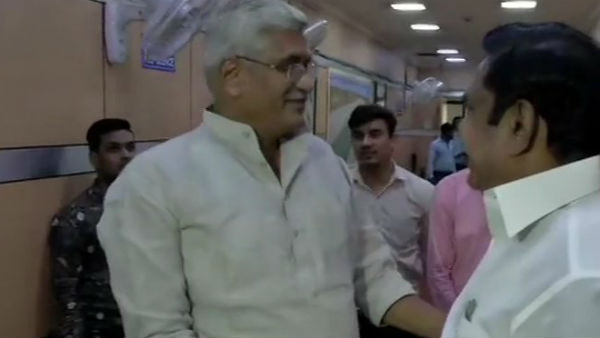 CM Palanisamy met Union Jal Shakti Minister Gajendra Singh Shekhawat in Delhi, earlier today. CM Palanisamy met Union Jal Shakti Minister Gajendra Singh Shekhawat in Delhi, earlier today.
