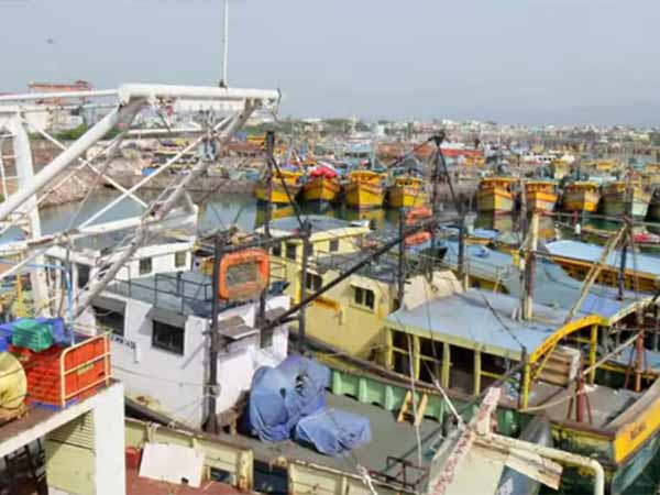 படகுப் போட்டி இப்போ