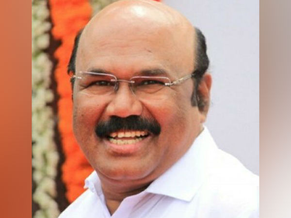 கல்லூரி தேர்தலில் ஜெயக்குமார்