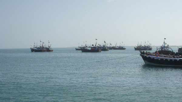243 பேர் பயணம்