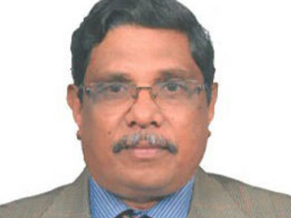 சீனியர் அதிகாரிகளில் ஒருவர்