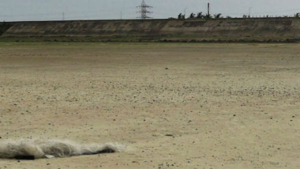 The lanes of the district of Kanchipuram are requested to declare the drought affected area The lanes of the district of Kanchipuram are requested to declare the drought affected area