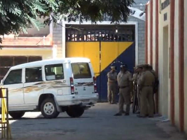 நெருக்கம்