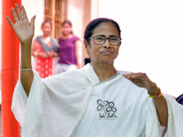 Jai Shri Ram slogans again at Trinamool Congress party meeting Jai Shri Ram slogans again at Trinamool Congress party meeting