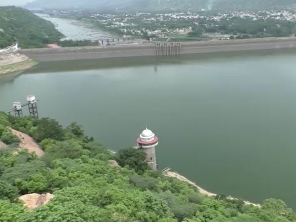 Mettur Dam: Water level worries the farmers Mettur Dam: Water level worries the farmers
