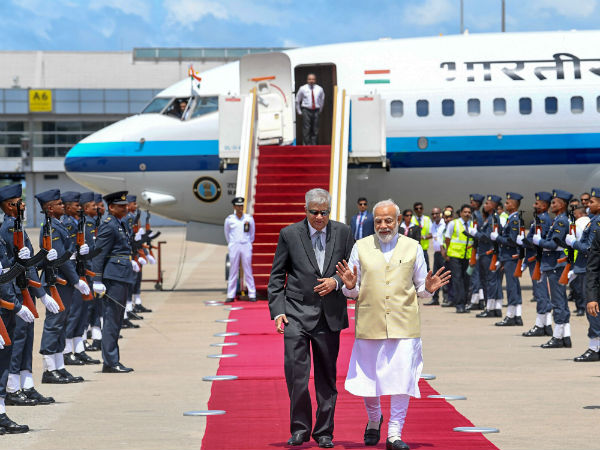 ராஜபக்சே மூலம் செக்