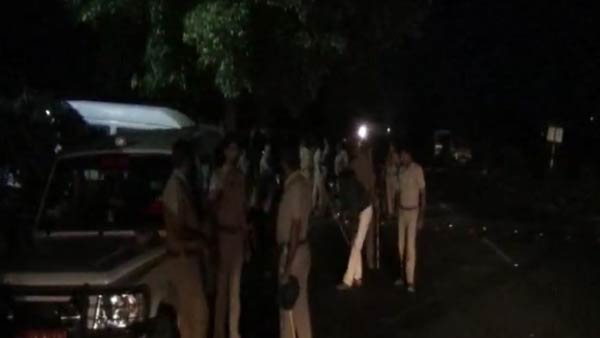 மாவட்ட எஸ்பி பேச்சுவார்த்தை