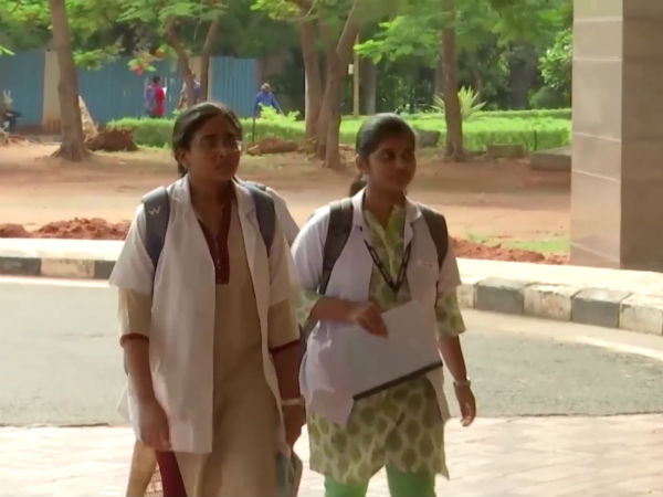 Online examination for medical courses in jipmer started with 1.84 lakh students Online examination for medical courses in jipmer started with 1.84 lakh students