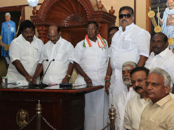 போட்டியின்றி தேர்வு