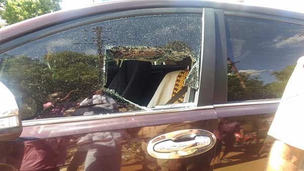 Rs 8 lakh stolen from car in Alangulam Rs 8 lakh stolen from car in Alangulam