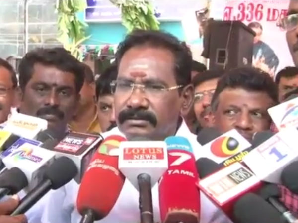 ராஜினாமா செய்ய வலியுறுத்தல்