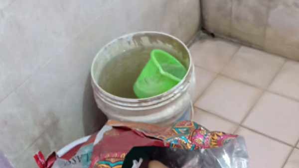 பாத்ரூம் பக்கெட்