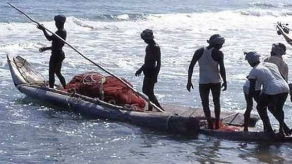 Officers demanding bribes to offer subsidized diesel.. Pudukkottai fishermen to strike tomorrow Officers demanding bribes to offer subsidized diesel.. Pudukkottai fishermen to strike tomorrow