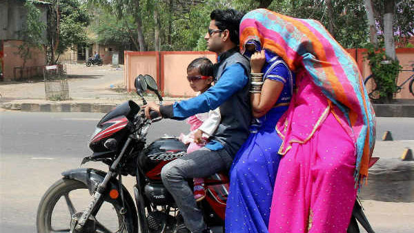 Extreme heat winds in 12 districts.. Advise people not to come out in the day time Extreme heat winds in 12 districts.. Advise people not to come out in the day time