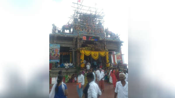 கும்பாபிஷேகம் கோலாகலம்