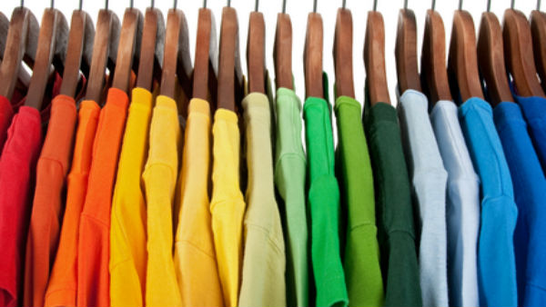 In Sivagangai, 1 rupee shirt sell by a New textile shop In Sivagangai, 1 rupee shirt sell by a New textile shop