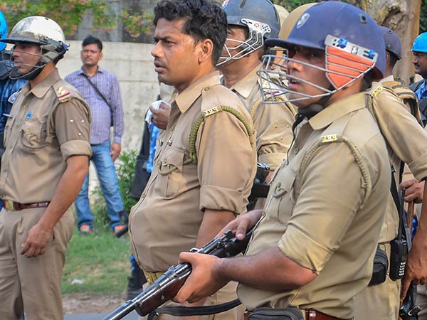 Union Minister Smriti Iranis assistant murder case.. main culprit was shot and arrested Union Minister Smriti Iranis assistant murder case.. main culprit was shot and arrested