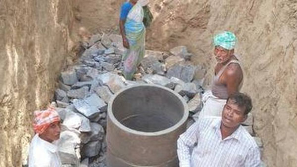 வாழும் கலை தொண்டர்கள்