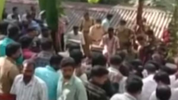 நிர்வாணமாக்கி உப்பை கொட்டி புதைப்பு