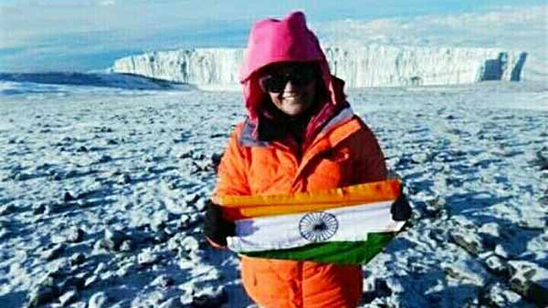 indian ips officer aparna kumar scales highest peak in north america indian ips officer aparna kumar scales highest peak in north america