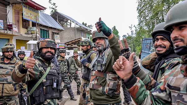 10,000 paramilitary forces sent to Jammu and Kashmir 10,000 paramilitary forces sent to Jammu and Kashmir