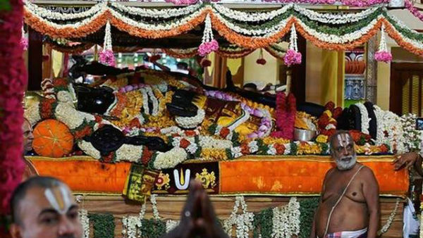 No protection for the devotees who come to the Athi Varadar Darshan No protection for the devotees who come to the Athi Varadar Darshan