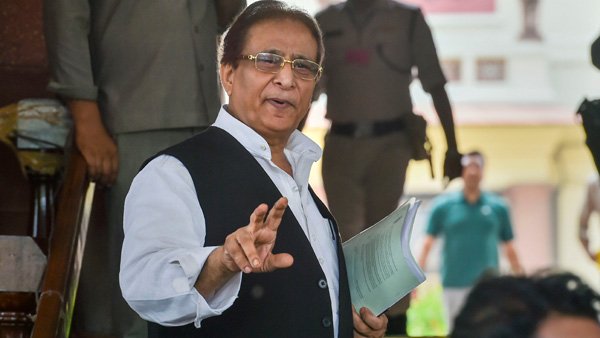 மன்னிப்பு கேட்க வலிறுத்தல்