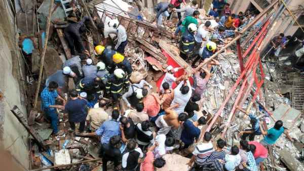 Building collapses in Mumbais Dongri, 50 people feared trapped Building collapses in Mumbais Dongri, 50 people feared trapped