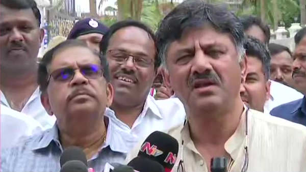 DK Shivakumar meet Rebel MLA Nagaraj in Bengaluru DK Shivakumar meet Rebel MLA Nagaraj in Bengaluru