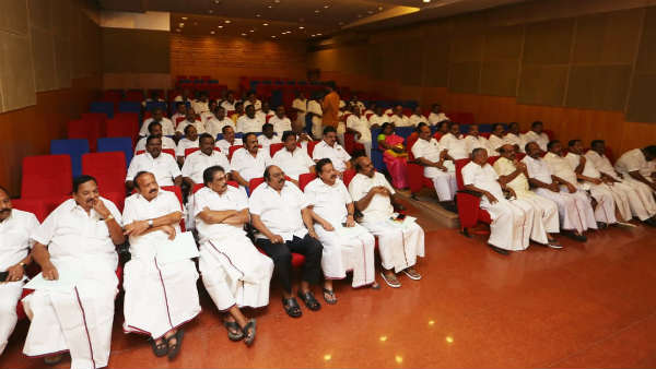 mk Stalin-led the DMK District Secretaries meeting started on today mk Stalin-led the DMK District Secretaries meeting started on today
