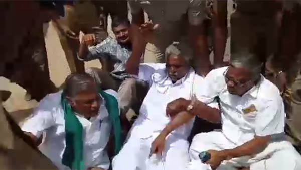 Erode Farmers protest against high voltage transmission line project Erode Farmers protest against high voltage transmission line project