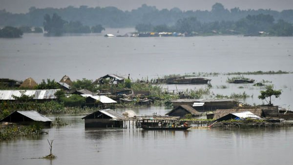 Heavy rains in northeastern states .. 19 districts with floods in Assam Heavy rains in northeastern states .. 19 districts with floods in Assam