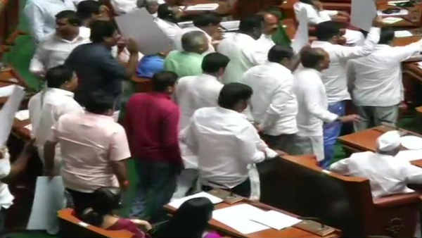 ஆளுநரின் முதல் உத்தரவு