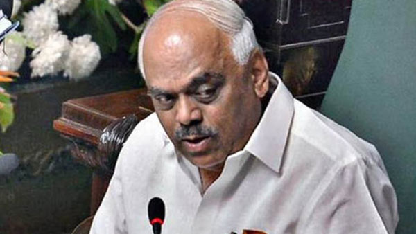 ஆட்சி கலையும்