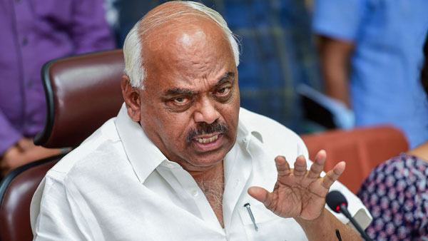 நீக்கப்பட்டனர்