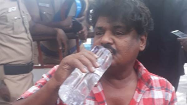 விடுதலை செய்ய வேண்டும்