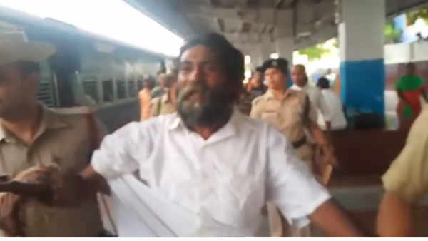 உயிரோடு