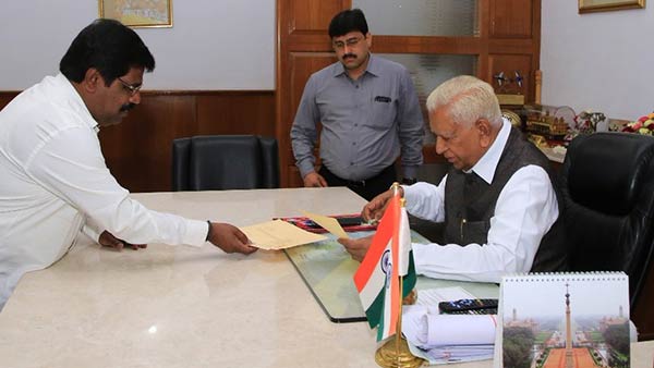 H.Nagesh, independent MLA withdraw his support to the Karnataka government H.Nagesh, independent MLA withdraw his support to the Karnataka government