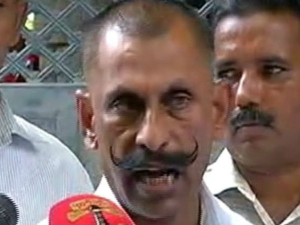 மீசைக்கார அதிகாரி