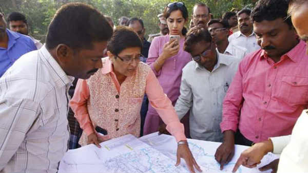 இங்கு வரப் போறோரா