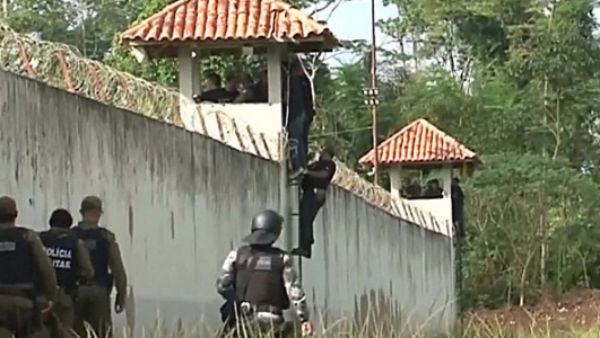 52 brazilian prisoners were killed in a horrific violence inside a prison 52 brazilian prisoners were killed in a horrific violence inside a prison