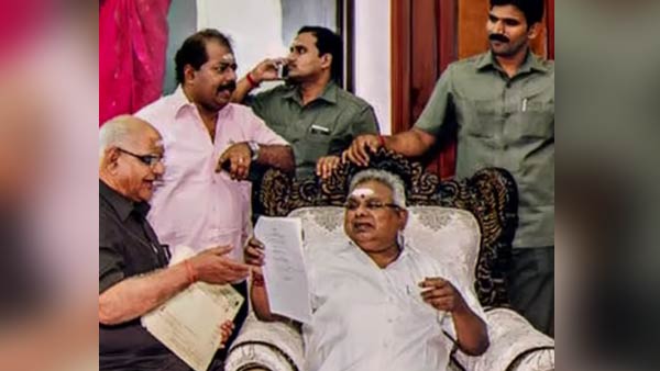 அடியாட்கள் மூலம் தாக்குதல்