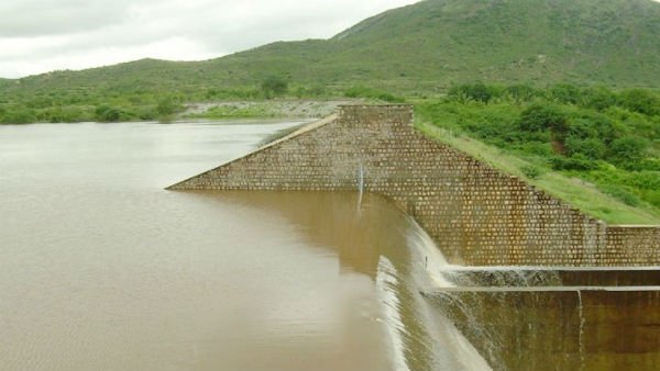 rumor about palani shanmuganathi river bridge, vehicles went down river rumor about palani shanmuganathi river bridge, vehicles went down river