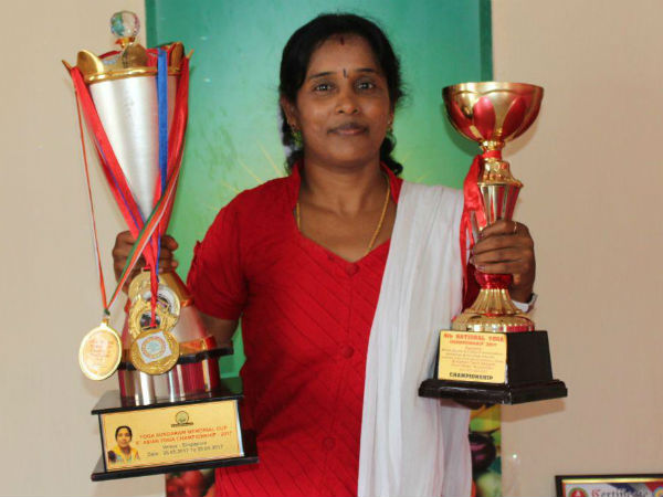 Sumathi Teacher giving Free Yoga Training to Tribals Sumathi Teacher giving Free Yoga Training to Tribals