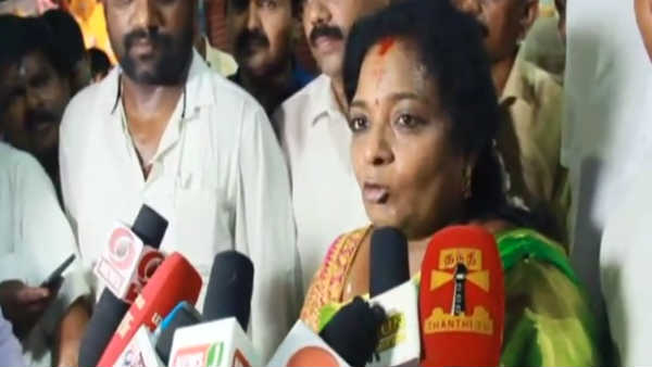 Stalin tries to make party leader ineligible for Prime Minister .. tamilisai soundararajan Stalin tries to make party leader ineligible for Prime Minister .. tamilisai soundararajan