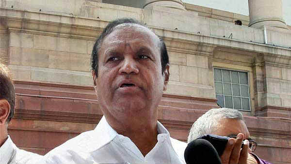 அப்போது நிலத்தை பிடுங்கவில்லையா